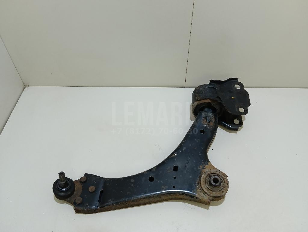 Рычаг передний правый LR002624 Land Rover