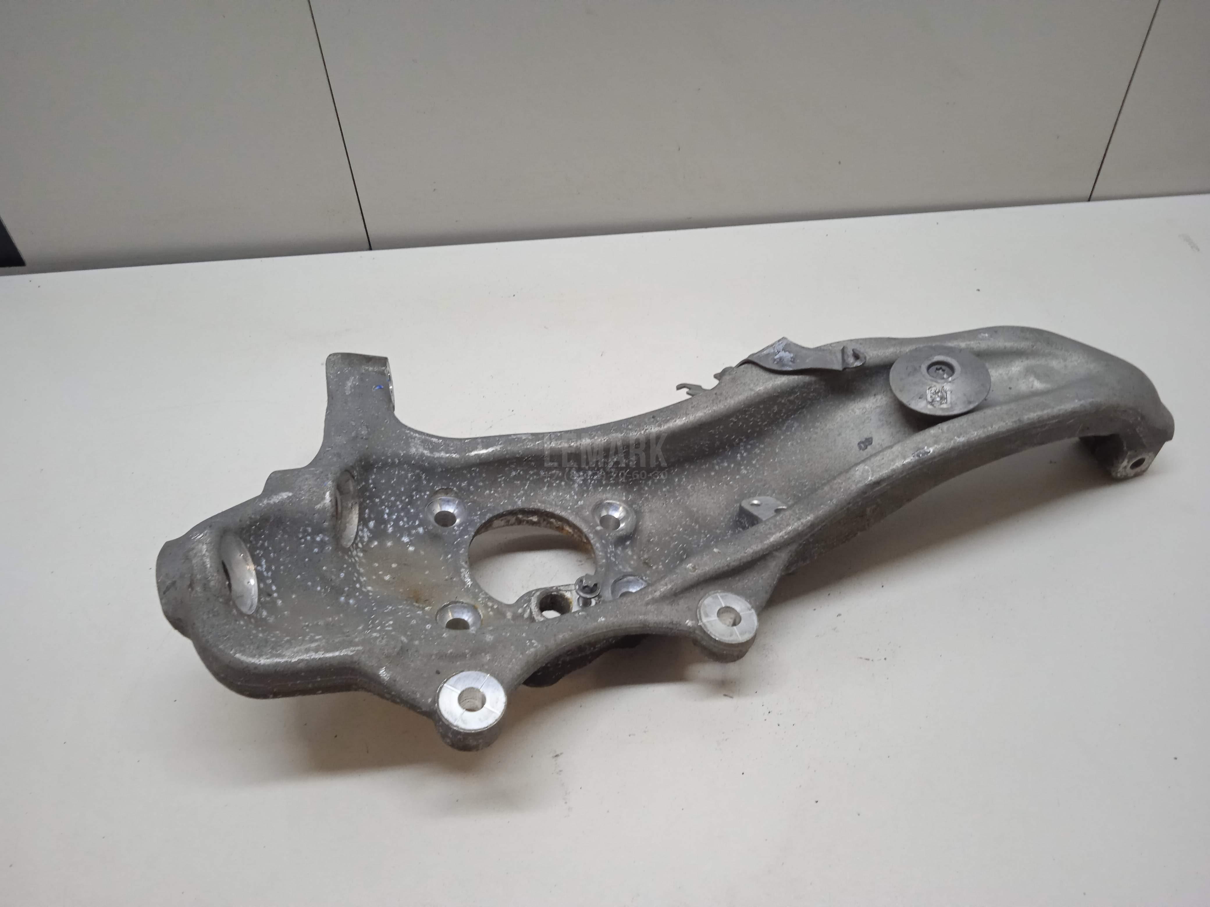 Кулак поворотный передний правый для  Audi 80/90 [B3] 1986-1991