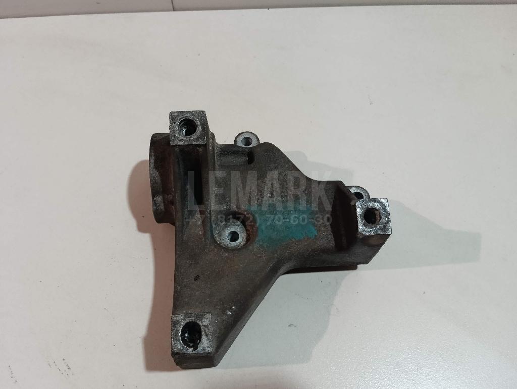 Кронштейн кондиционера 03F260885 VAG