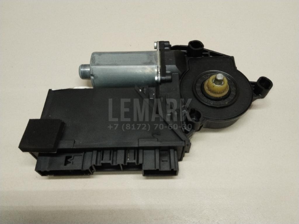 Моторчик стеклоподъемника 7L0959704D VAG