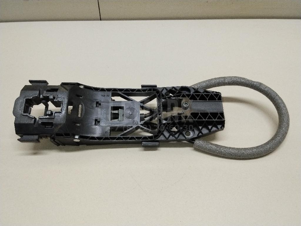 Кронштейн ручки 5N0839885H VAG