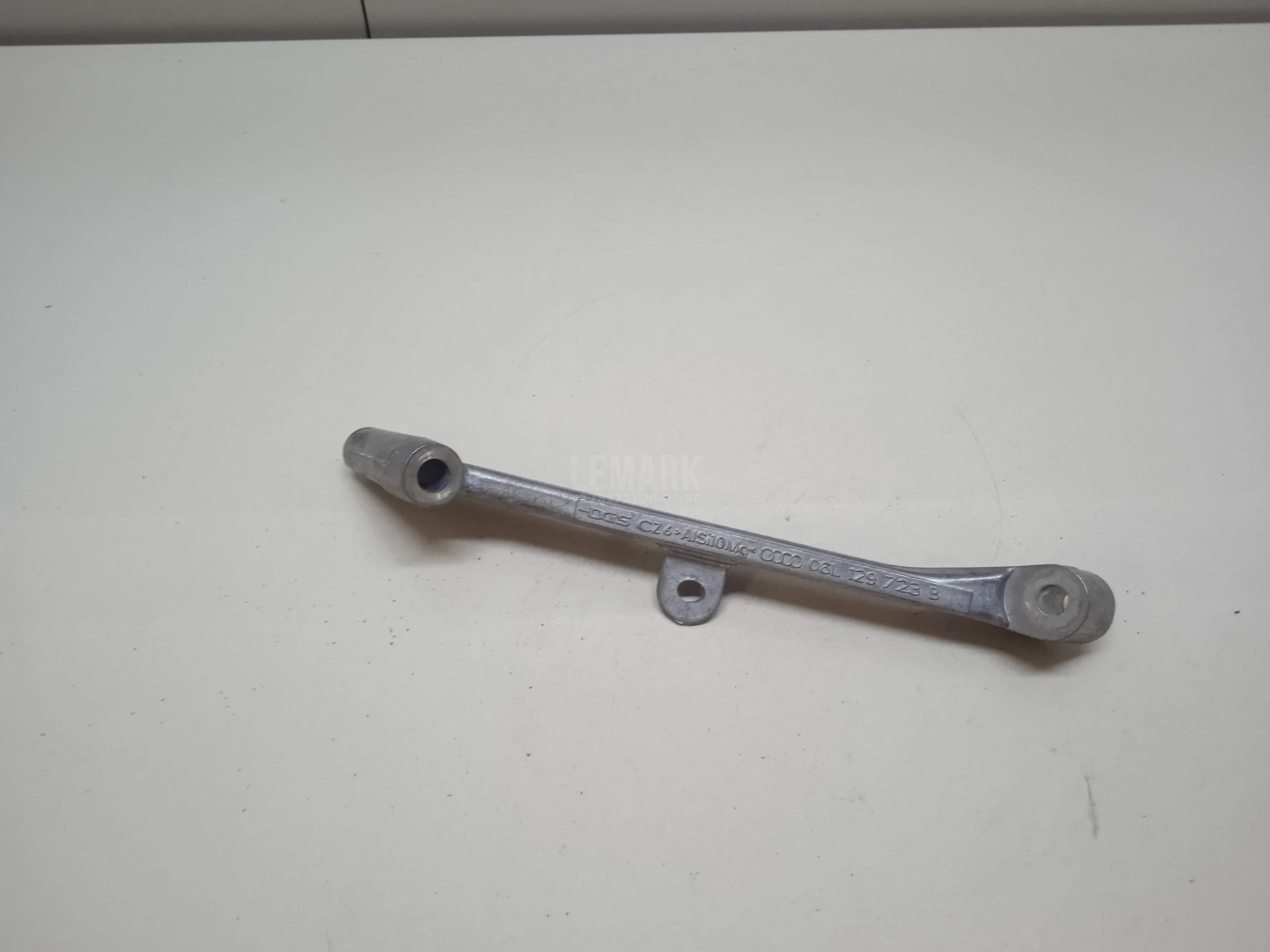 Кронштейн (сопут. товар) 06L129723B VAG