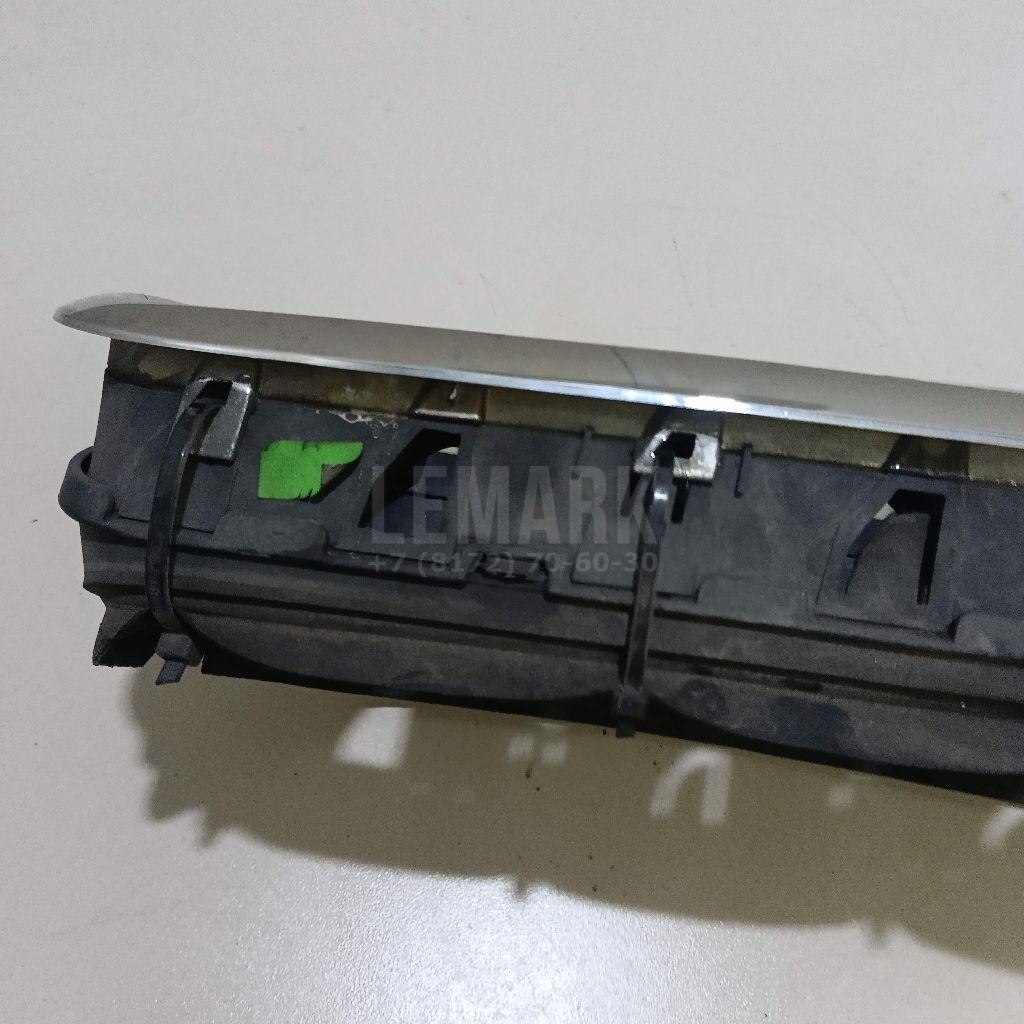 Решетка радиатора левая для  BMW 4-serie F32/F33/F82 2012-2020