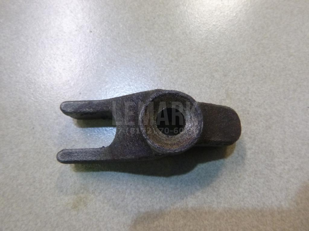 Кронштейн форсунки 338142F000 Hyundai-Kia