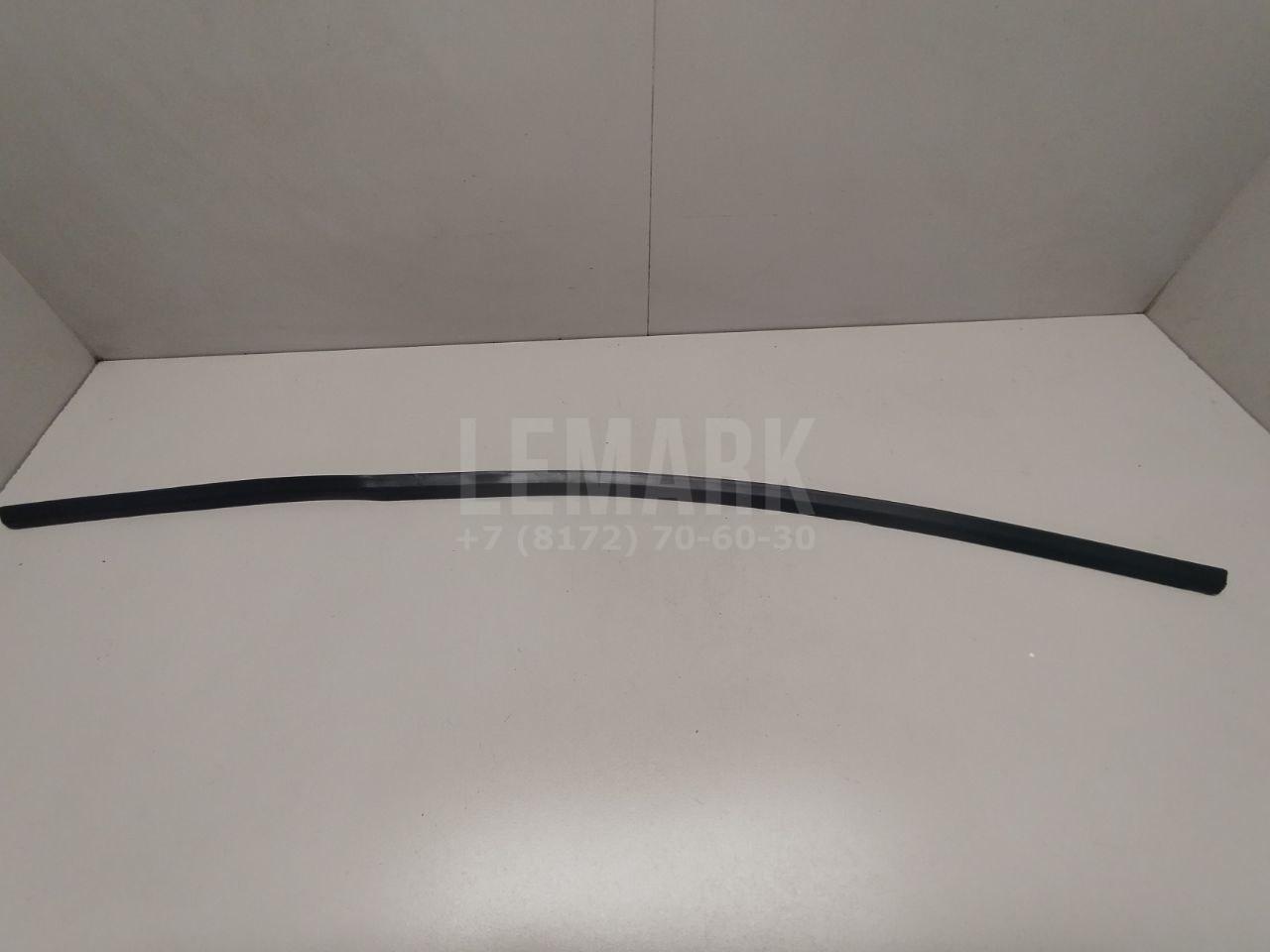 Накладка стекла заднего правого 1T0839478E5AP VAG