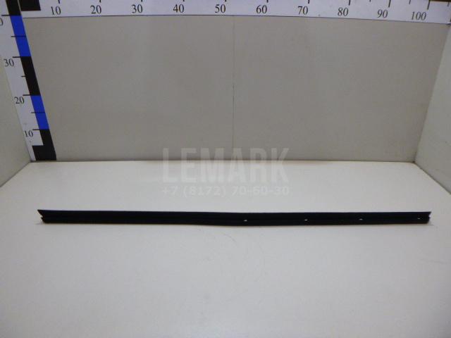 Уплотнитель (внутри) 6817142060 Toyota