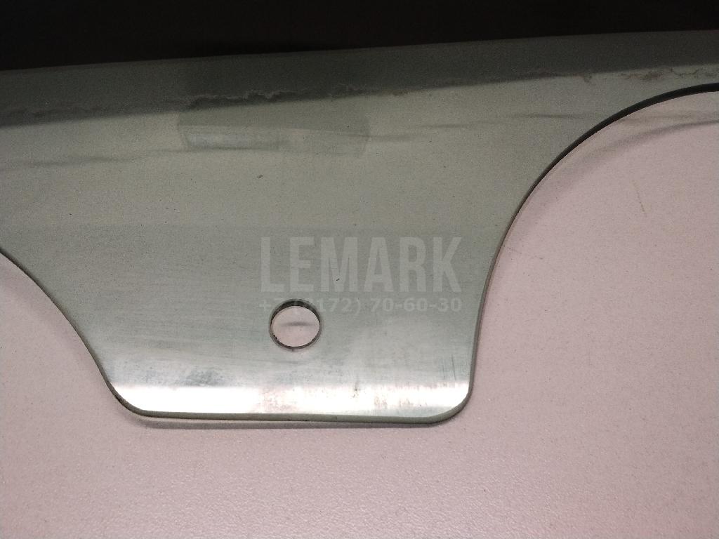 Стекло двери задней левой для  Cadillac Escalade III 2006-2014