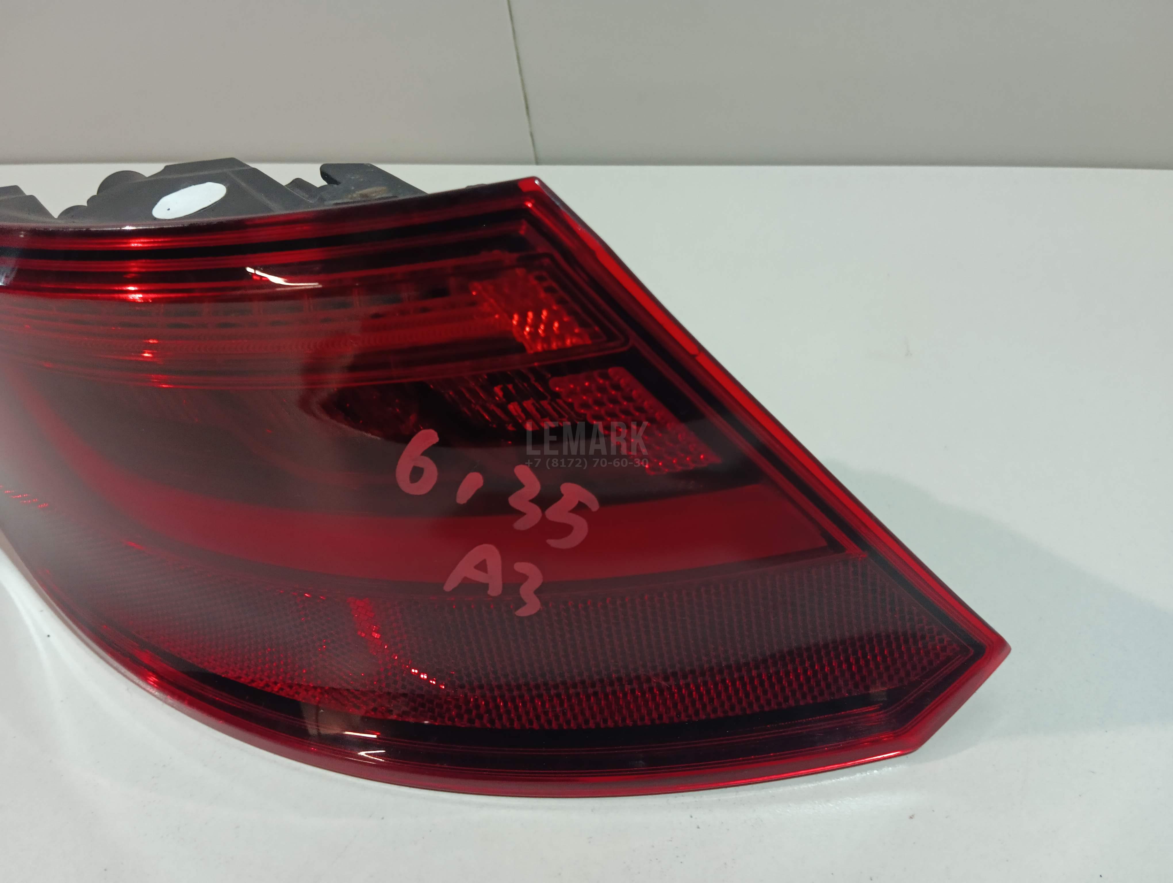 Фонарь задний наружный левый для  BMW X5 E53 2000-2007