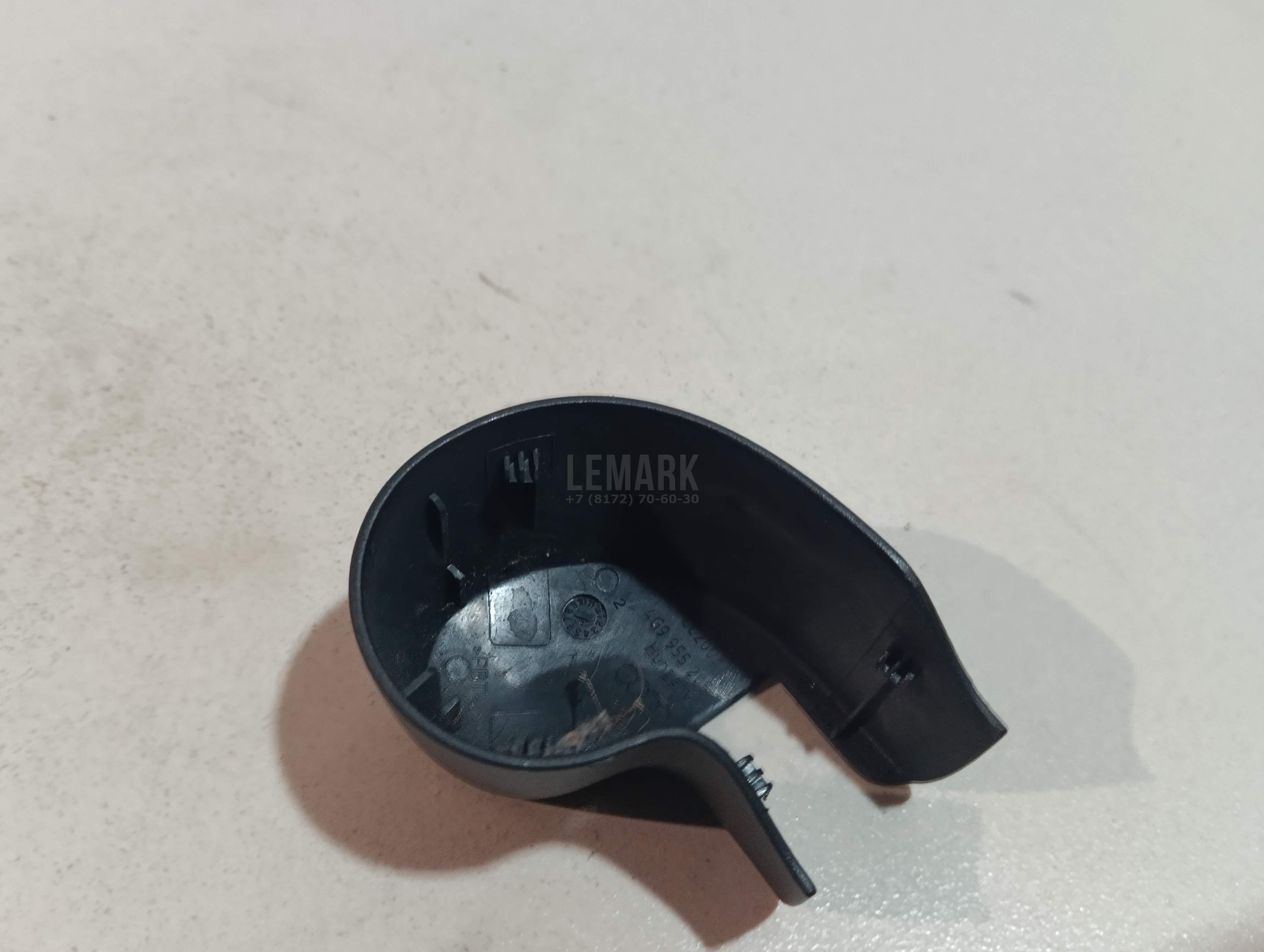 Крышка поводка стеклоочистителя для  BMW 1-serie E87/E81 2004-2011