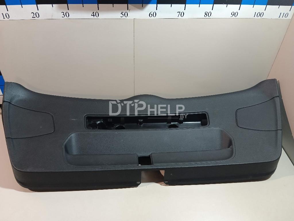 Фото Обшивка двери багажника для Audi A4 [B8]  2008