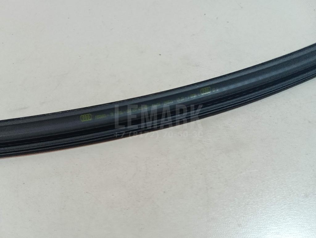 Накладка стекла переднего правого для  BMW X6 F16/F86 2014-2020