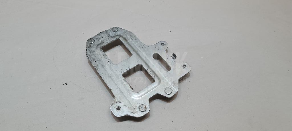 Кронштейн (сопут. товар) 23714JD20A Nissan
