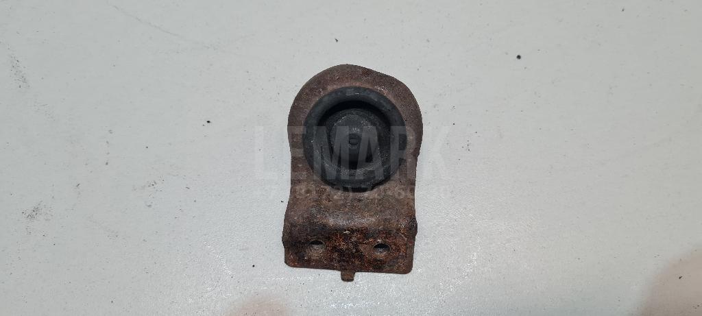 Кронштейн радиатора 253331H000 Hyundai-Kia