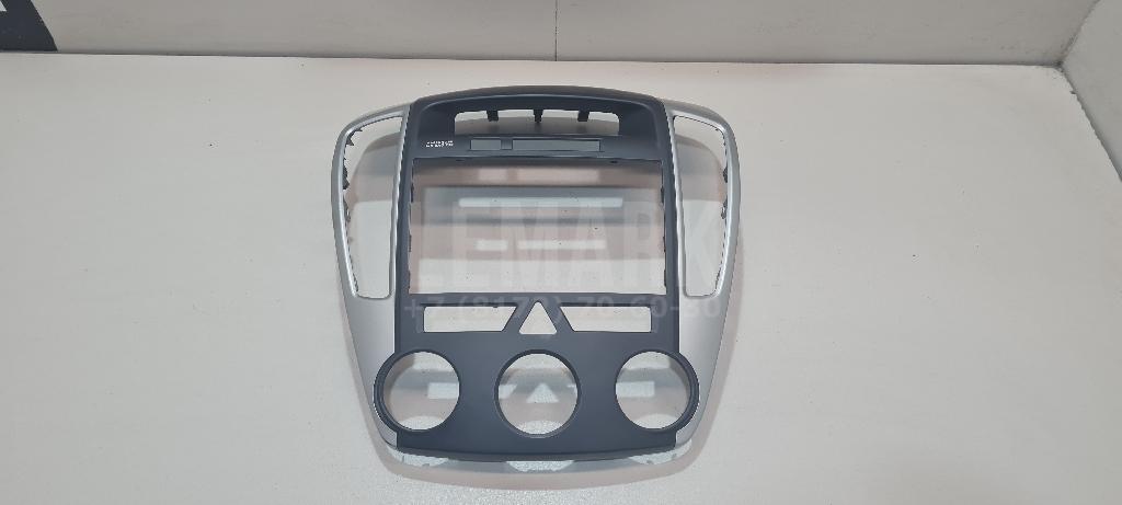 Накладка (кузов внутри) 847411H905AL4 Hyundai-Kia