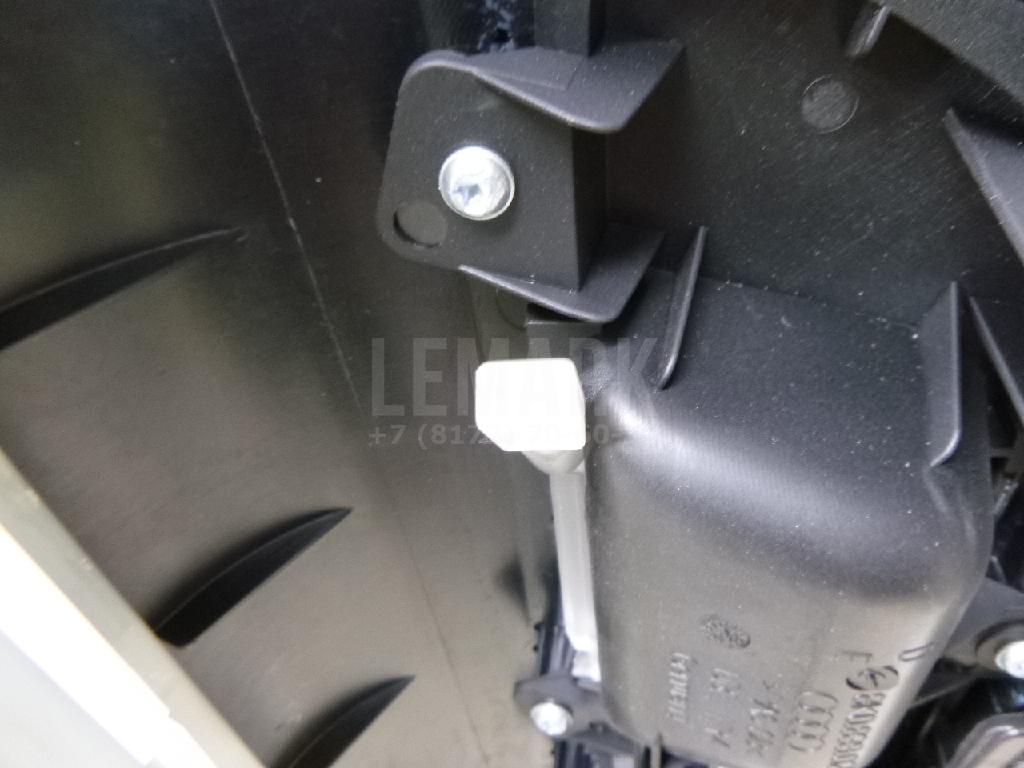 Обшивка двери задней правой для  BMW X5 F15/F85 2013-2018