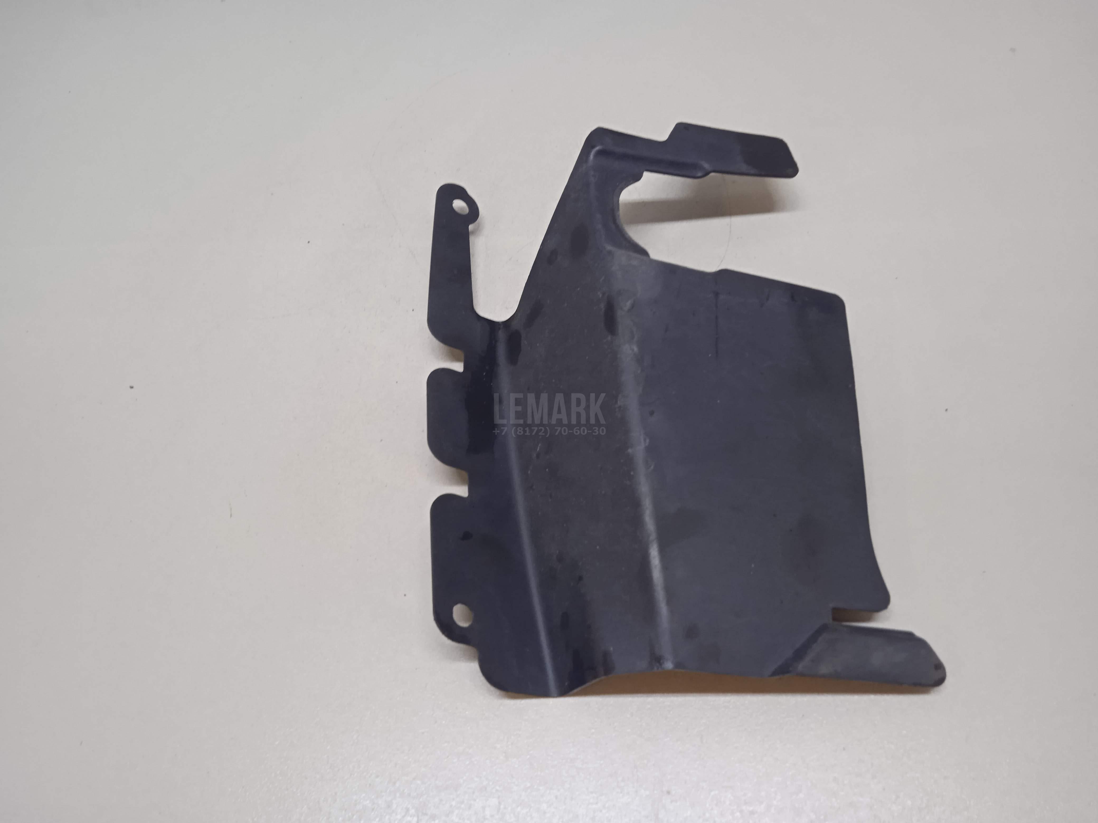 Воздуховод радиатора верхний для  Ford Focus II 2008-2011