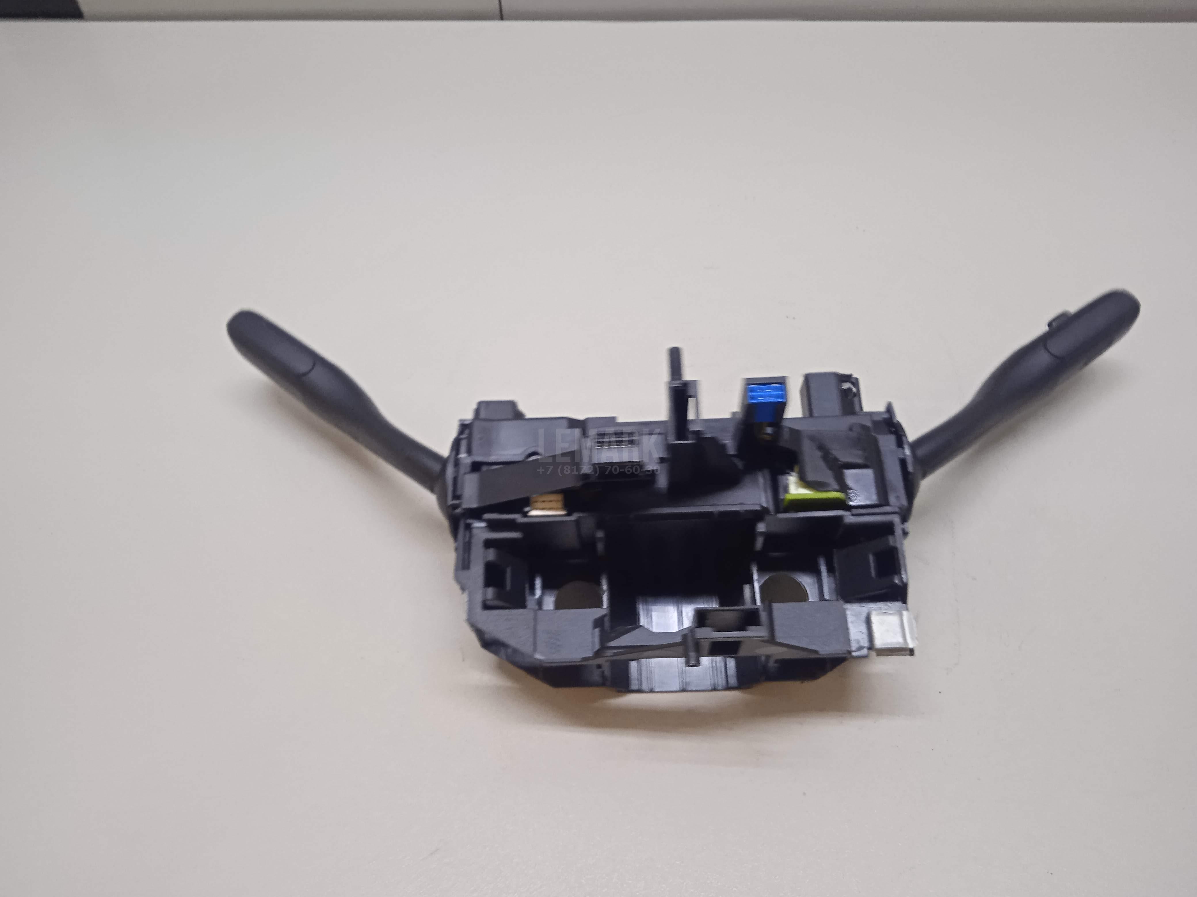 Переключатель поворотов подрулевой для  Audi A3 (8L1) 1996-2003