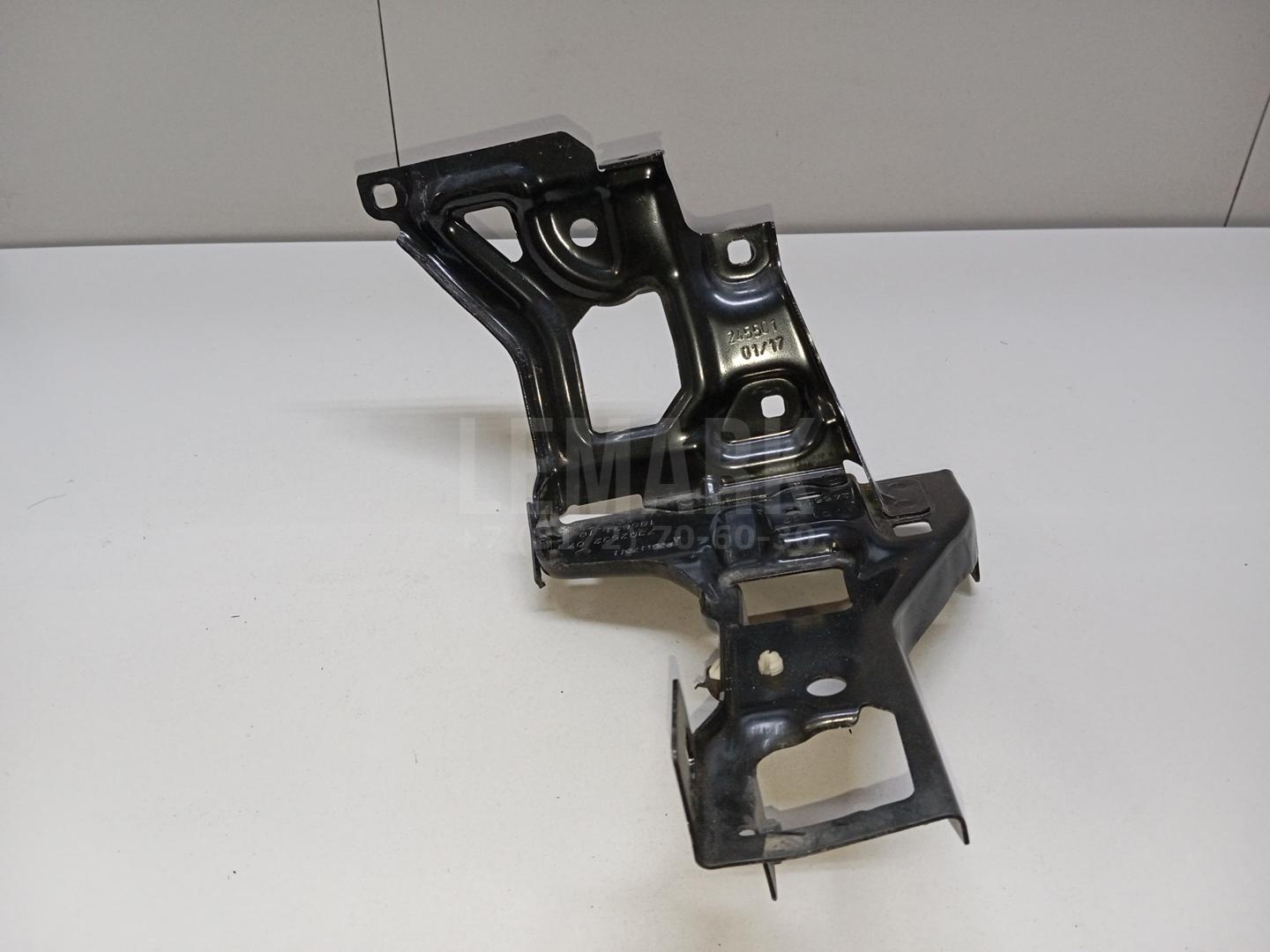 Кронштейн крепления фары для  BMW 3-serie F30/F31/F80 2011-2020