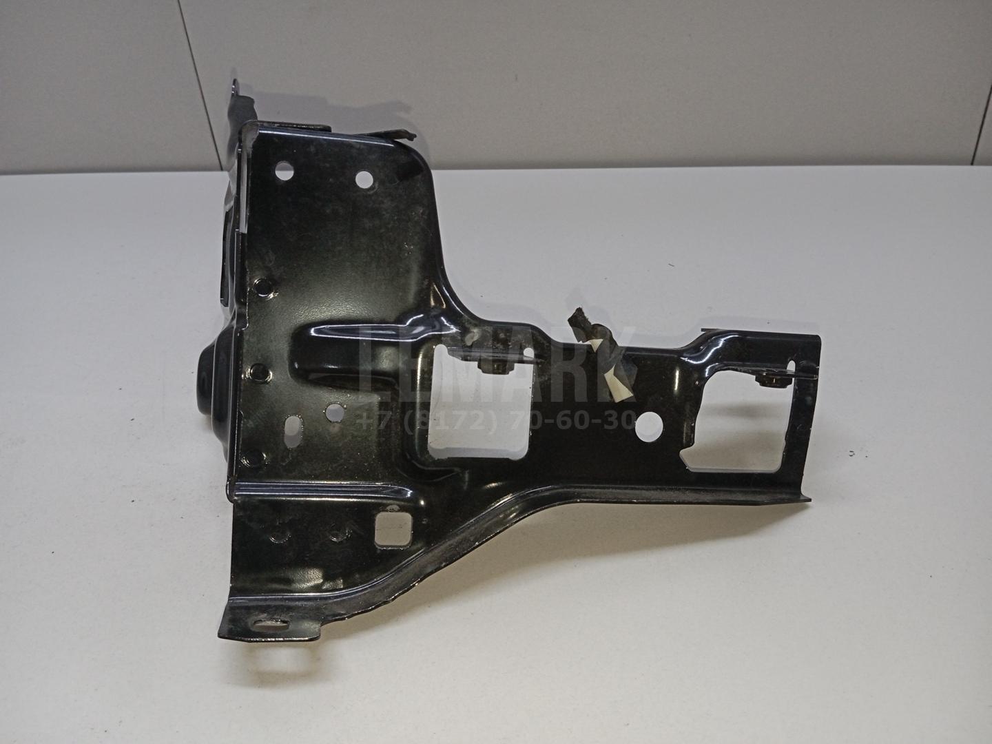 Кронштейн крепления фары для  BMW 3-serie F30/F31/F80 2011-2020