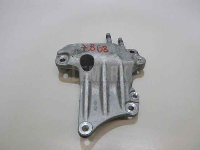 Кронштейн двигателя 216702GGB1 Hyundai-Kia