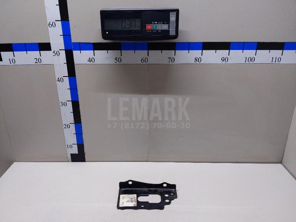 Кронштейн радиатора 5318842010 Toyota