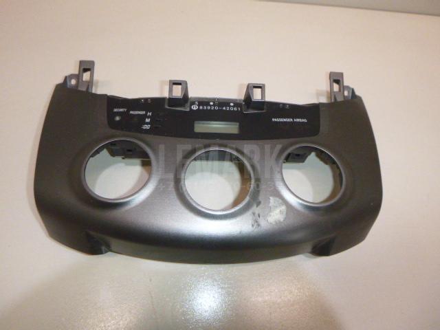 Часы 8392042061B0 Toyota