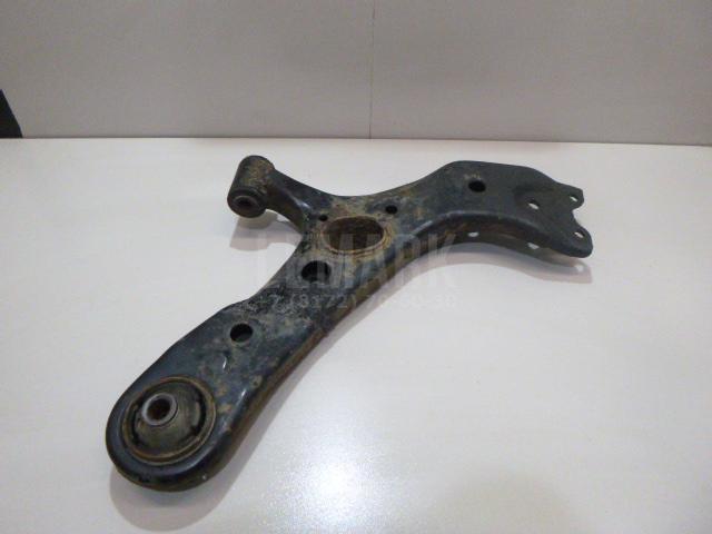 Рычаг передний правый 4806842051 Toyota