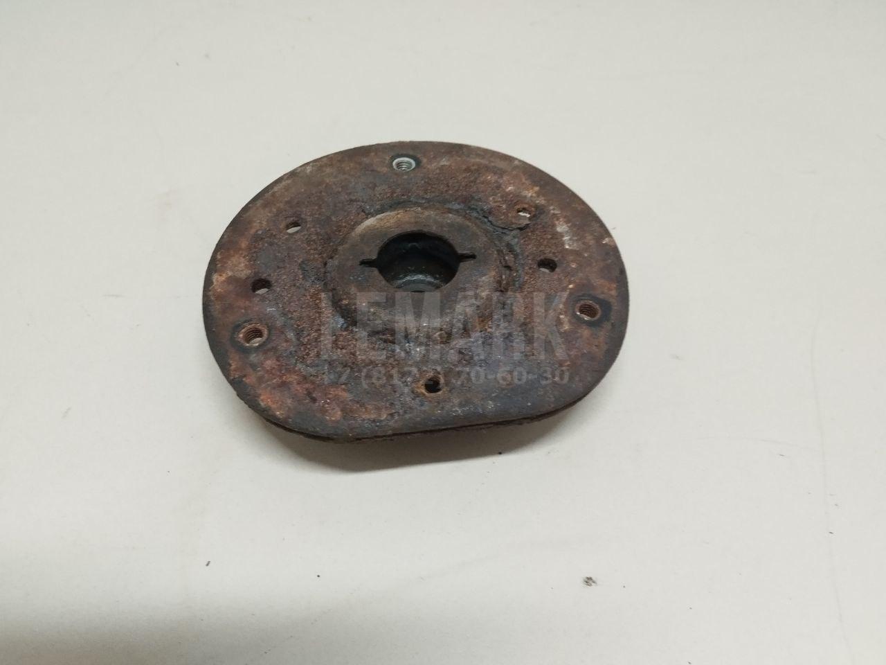 Опора переднего амортизатора 1761001 Ford