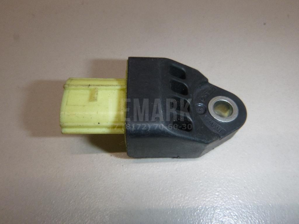 Датчик AIR BAG 8983112030 Toyota