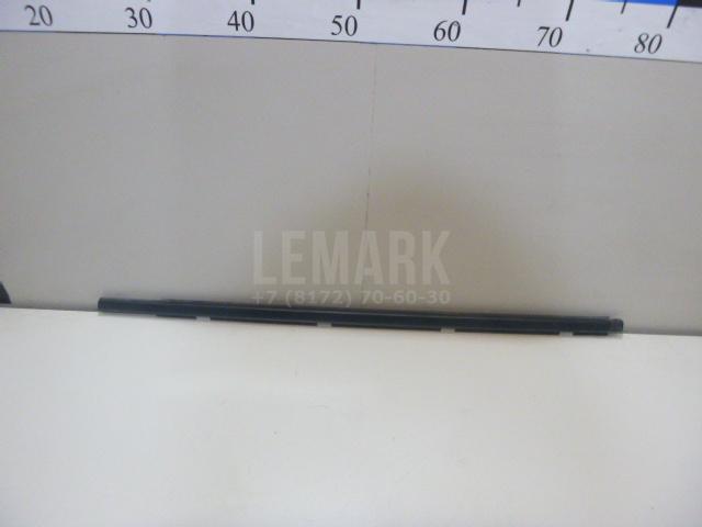 Накладка стекла заднего левого 82821JD00A Nissan