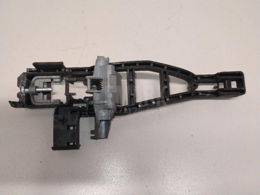 Кронштейн ручки 1480049 Ford