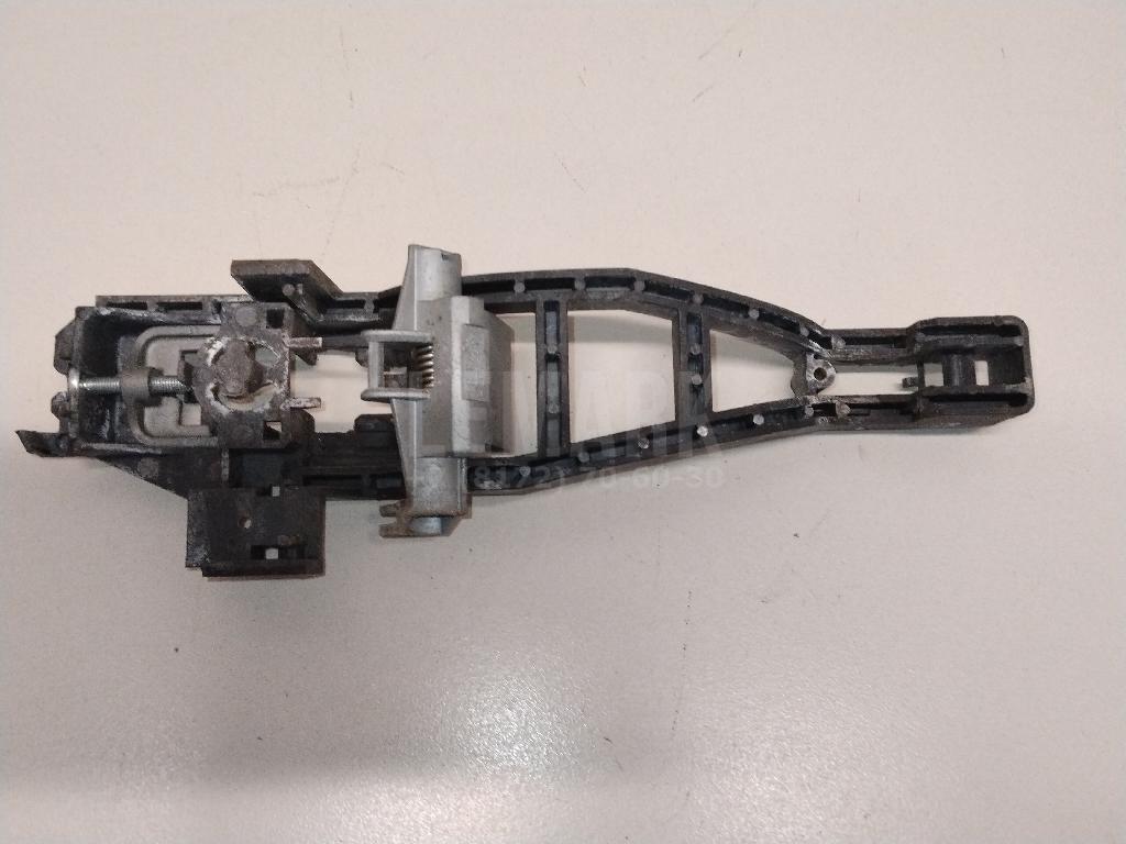 Кронштейн ручки 1480066 Ford
