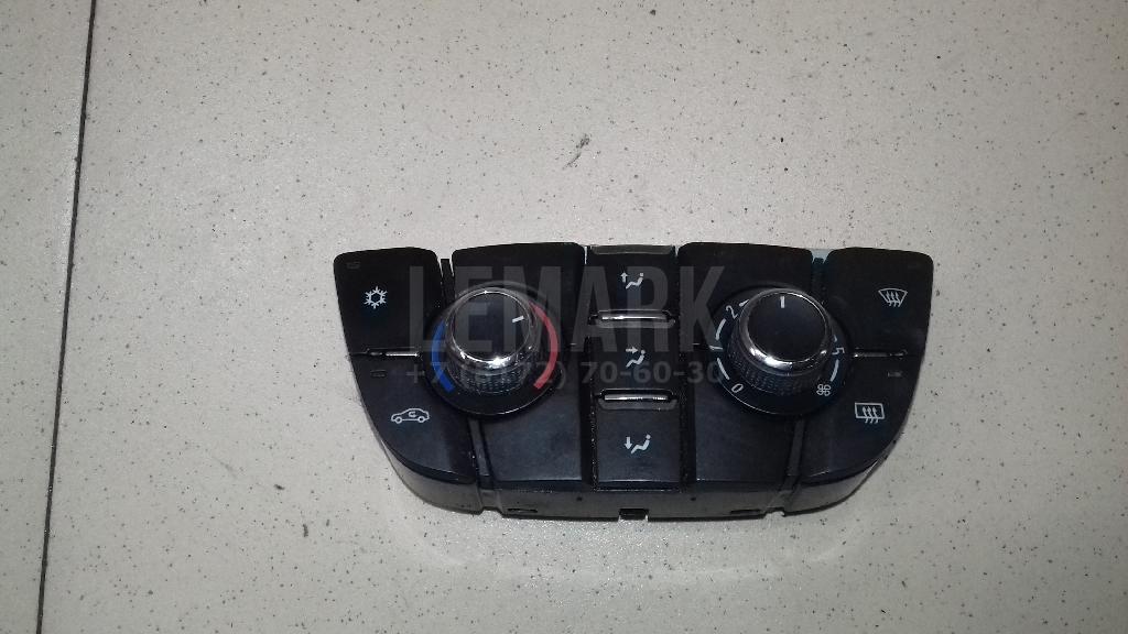 Блок управления отопителем 13346092 GM