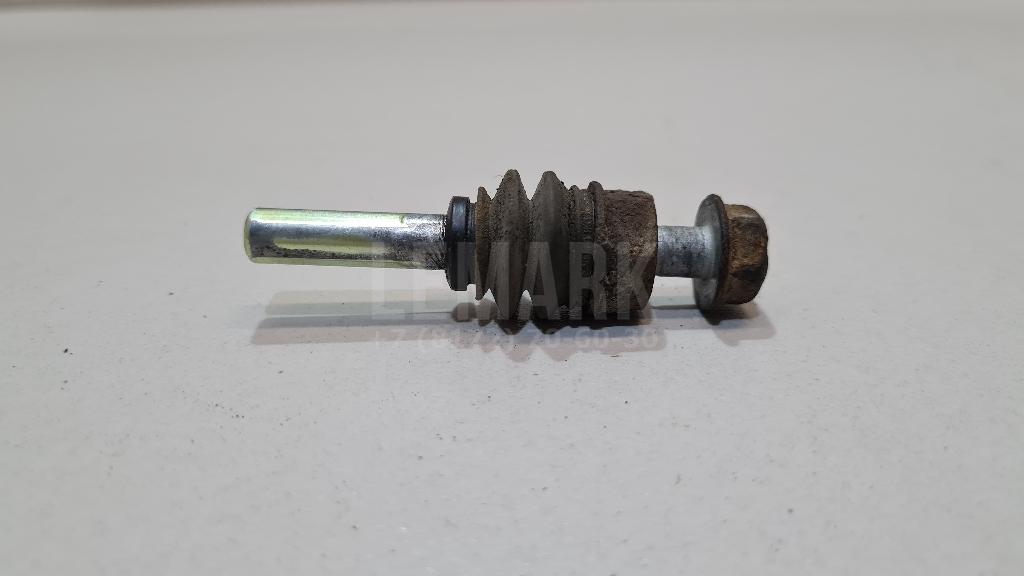 Направляющая суппорта 582214D500 Hyundai-Kia