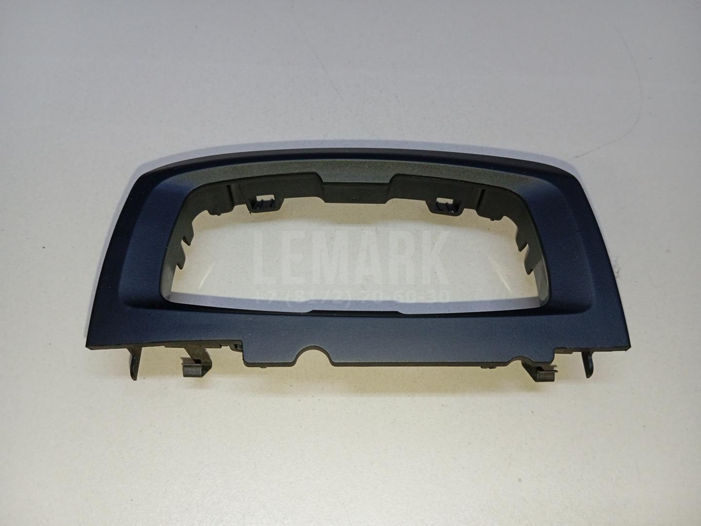 Накладка (кузов внутри) для  BMW 3-serie E90/E91 2005-2012