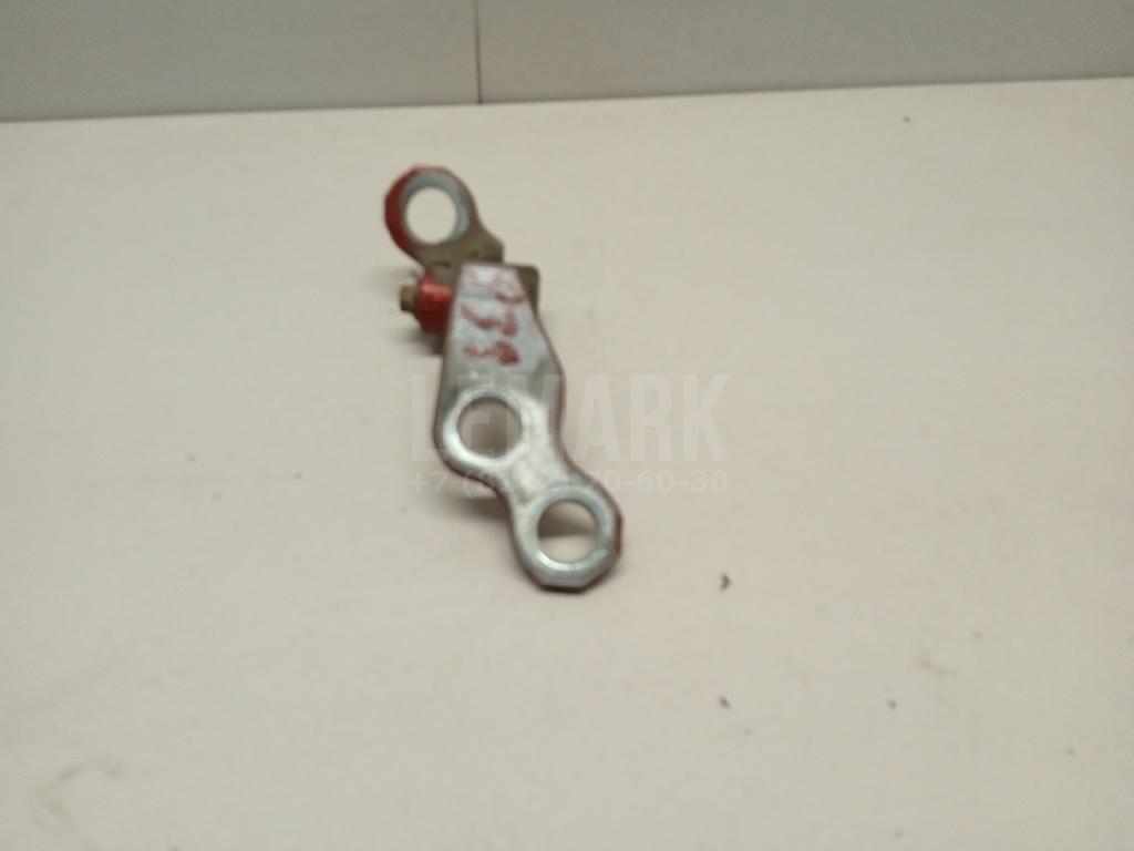 Петля двери задней правой нижняя для  Fiat Cinquecento 1991-1998