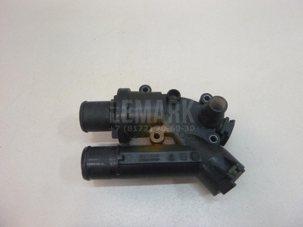 Корпус термостата LR001312 Land Rover
