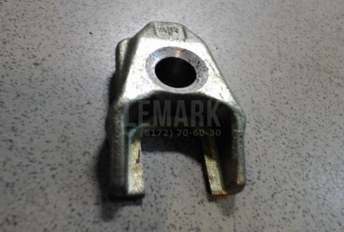 Кронштейн форсунки 1661000Q0A Nissan