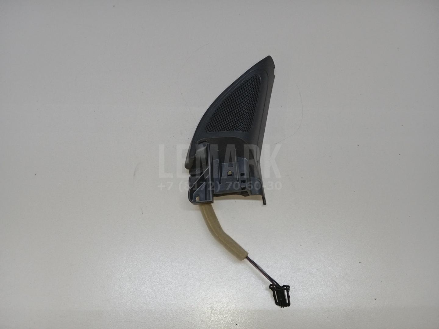 Крышка зеркала внутренняя правая 5K0837974K82V VAG