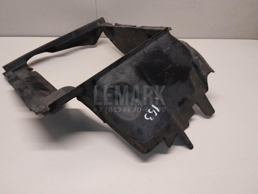 Воздухозаборник (наружный) для  Audi V8 1988-1994