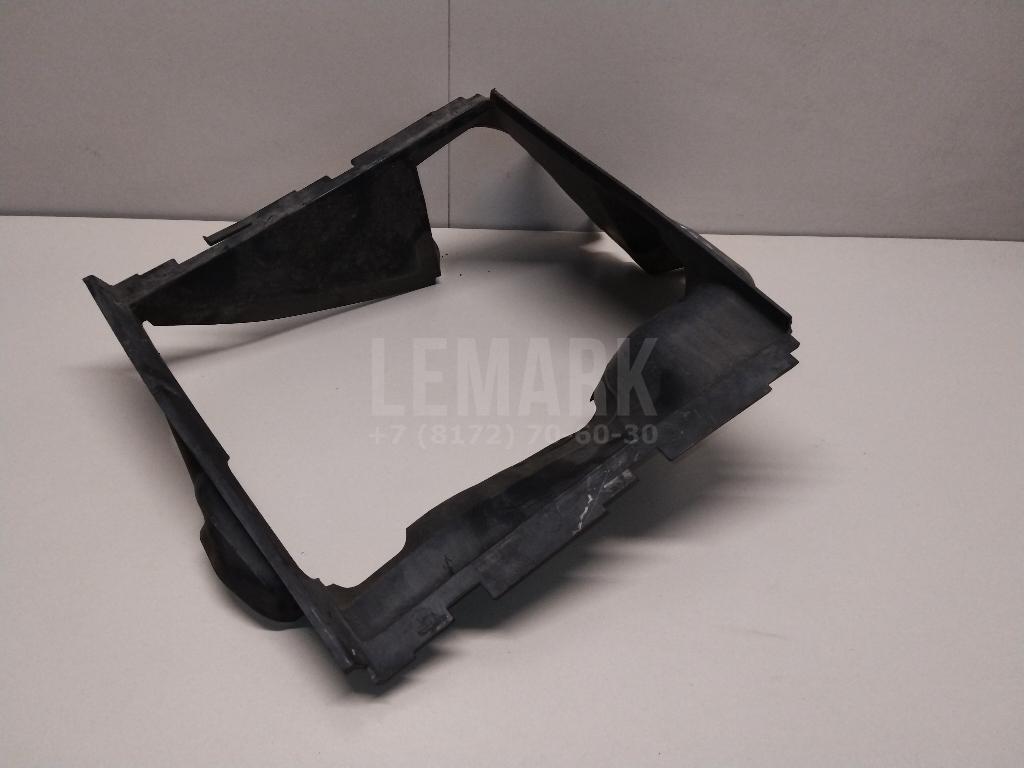 Воздухозаборник (наружный) для  Audi V8 1988-1994