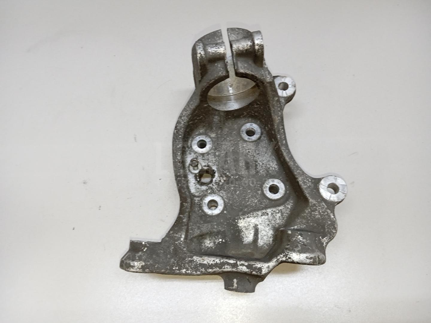 Кулак поворотный передний правый для  BMW 3-serie E92/E93 2006-2012