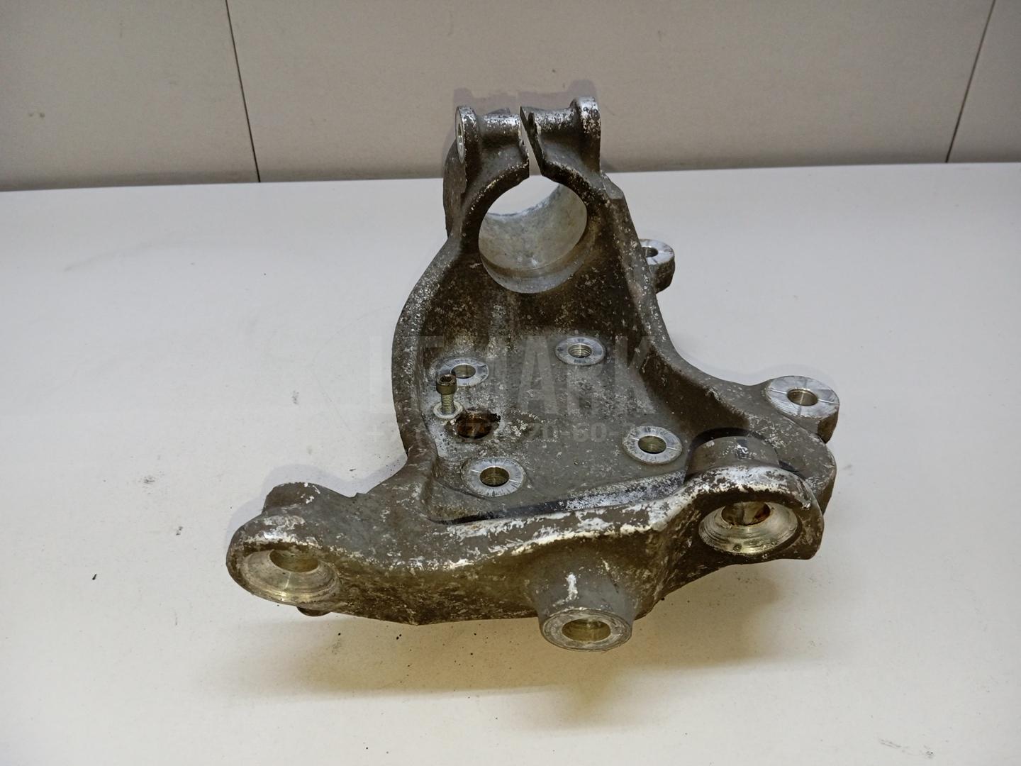 Кулак поворотный передний правый для  BMW 3-serie E92/E93 2006-2012