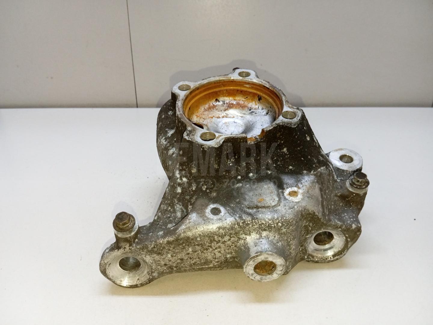 Кулак поворотный передний левый для  BMW 1-serie E82/E88 2007-2013