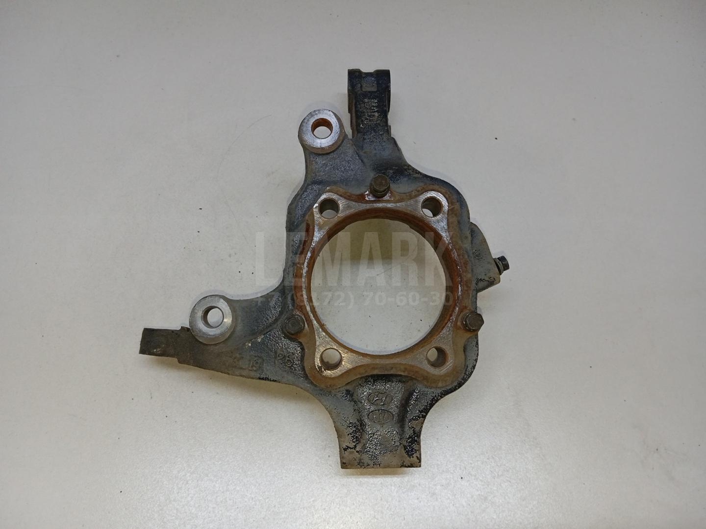 Кулак поворотный передний правый 517162W000 Hyundai-Kia