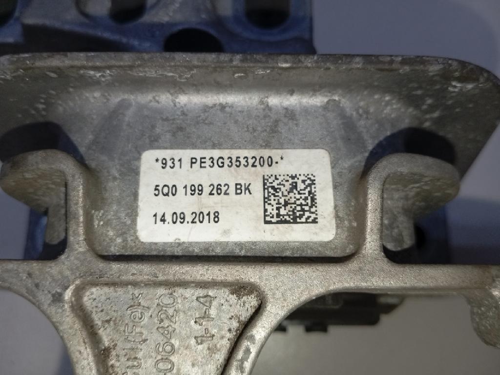 Опора двигателя для  Citroen C4 2004-2011