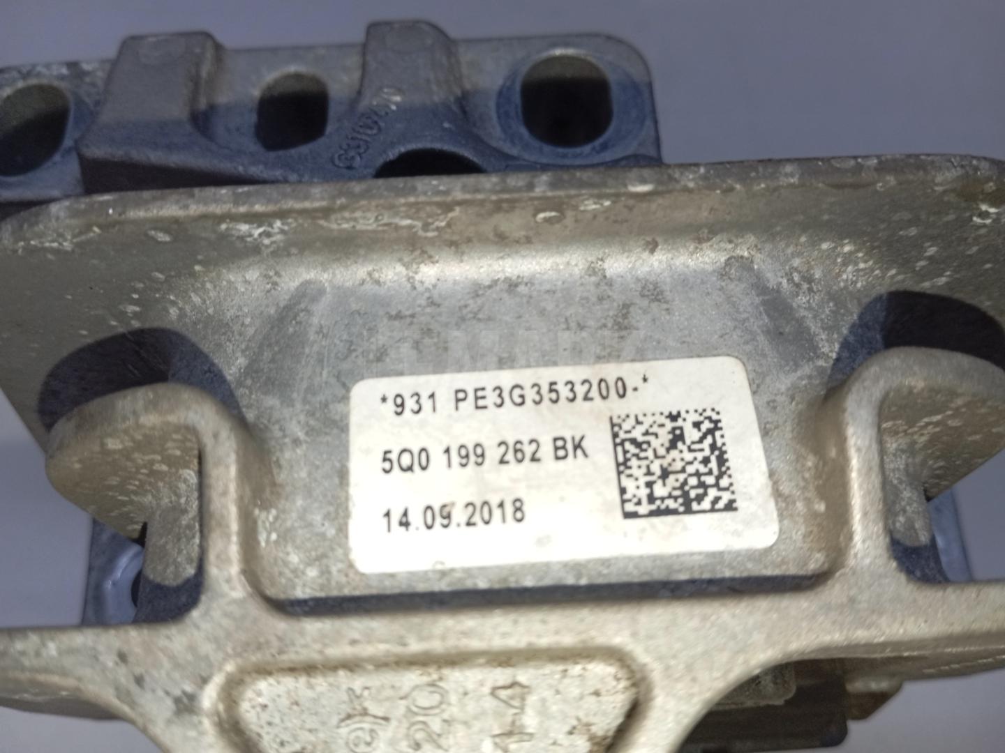 Опора двигателя для  Citroen C4 2004-2011