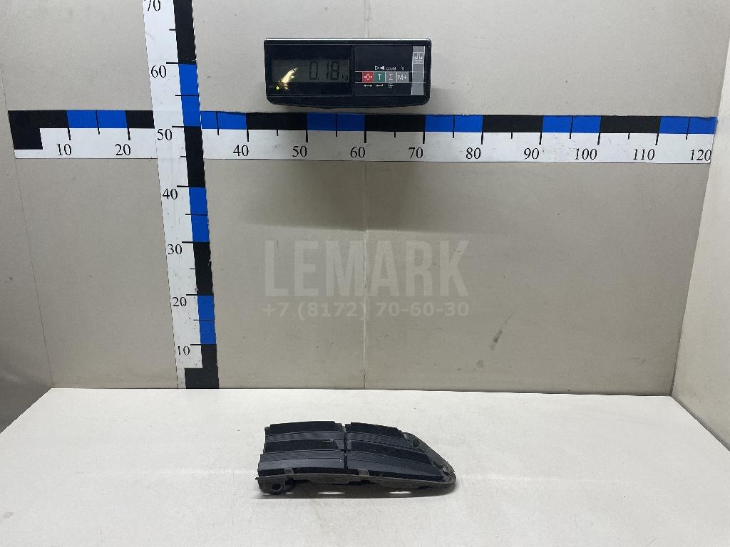 Решетка в бампер левая 5312842080 Toyota