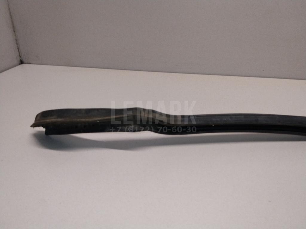 Уплотнитель двери для  BMW 5-serie F10/F11 2009-2016