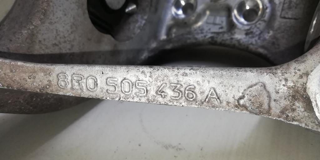 Кулак поворотный задний правый для  BMW 5-serie E60/E61 2003-2009